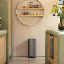 Кош за боклук Brabantia Bo Pedal 1010129, 30 л, Леко затваряне, Противоплъзгаща основа, Сив
