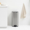 Кош за боклук Brabantia Bo Pedal 1010144, 30 л, Леко затваряне, Противоплъзгаща основа, Устойчив на пръстови отпечатъци, Инокс/Мат