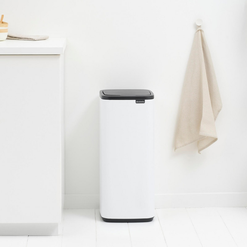 Кош за боклук Brabantia Bo Touch 1010121, 30 л, Плавно и безшумно отваряне, Голям отвор, Бял