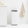 Кош за боклук Brabantia Bo Touch 1010121, 30 л, Плавно и безшумно отваряне, Голям отвор, Бял