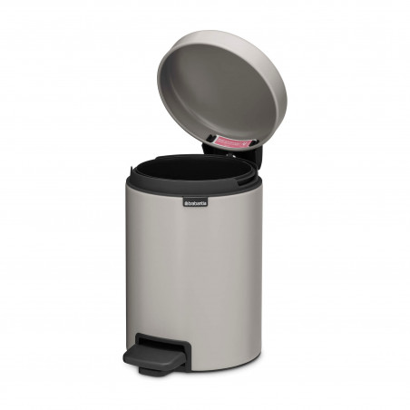 Кош за боклук с педал Brabantia NewIcon 1010433, 3 л, Плавно затваряне, Противоплъзгаща основа, Светлосив