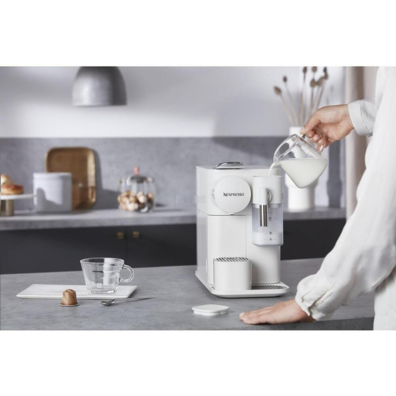 Втора ръка: Еспресо машина DeLonghi EN510W, 1450W, 19 bar, 1 л, Nespresso, Автоматично изключване, Бял