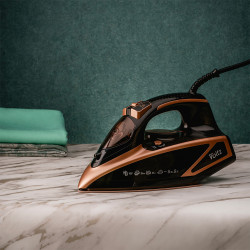 Втора ръка: Ютия Oliver Voltz OV51050I, 3000W, 420 ml, Керамика, Автоматично изключване, Парен удар, Черен/златист