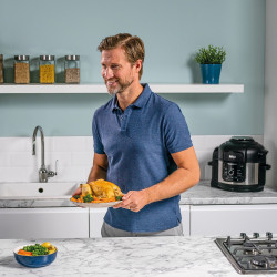 Мултикукър под налягане Ninja Foodi OP350FR, 1400W, 6 л, 9 програми, 40-200°C, TenderCrisp®, Керамично покритие, Поддържане на топлината, Цяло пиле, Черен/инокс