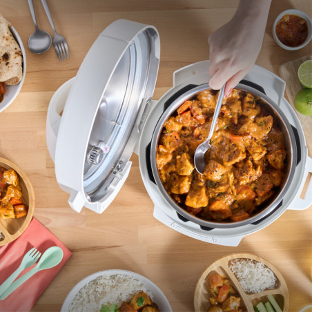 Мултикукър Instant Pot Classic Mini 140800801, 800W, 3.8 л, 7 програми, Favorite бутони, LCD дисплей, Неръждаема стомана, Бял