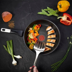 Втора ръка: Тиган Tefal G2550572, 26 см, Thermo-Spot, Незалепващо титаниево покритие X6, Индукция, Черен
