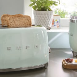 Тостер за хляб SMEG 50's Style TSF01PGEU, 950W, 2 филии, 6 нива, Тавичка за трохи, Вграден кабел, Неръждаема стомана, Зелен