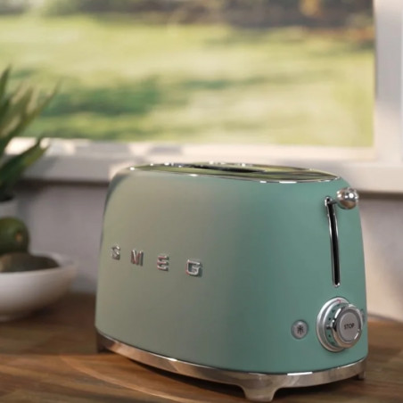 Тостер за хляб SMEG 50's Style TSF01EGMEU, 950W, 2 филии, 6 нива, Тавичка за трохи, Вграден кабел, Неръждаема стомана, Изумрудено зелен