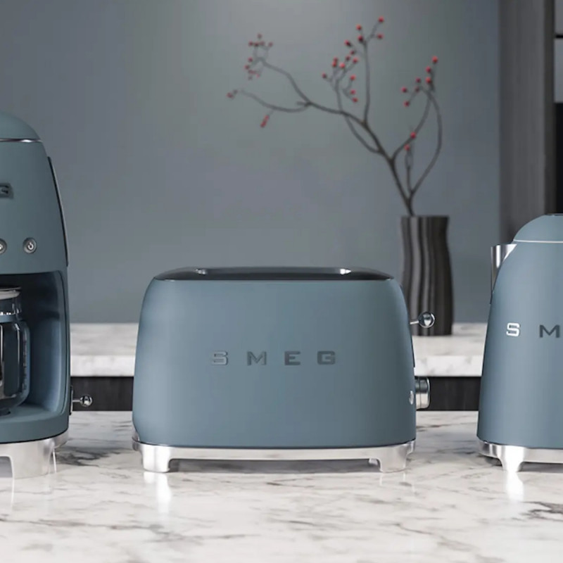 Тостер за хляб SMEG 50's Style TSF01SBMEU, 950W, 2 филии, 6 нива, Тавичка за трохи, Вграден кабел, Неръждаема стомана, Буреносно син
