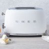 Тостер за хляб SMEG 50's Style TSF01WHMEU, 950W, 2 филии, 6 нива, Тавичка за трохи, Вграден кабел, Неръждаема стомана, Бял мат