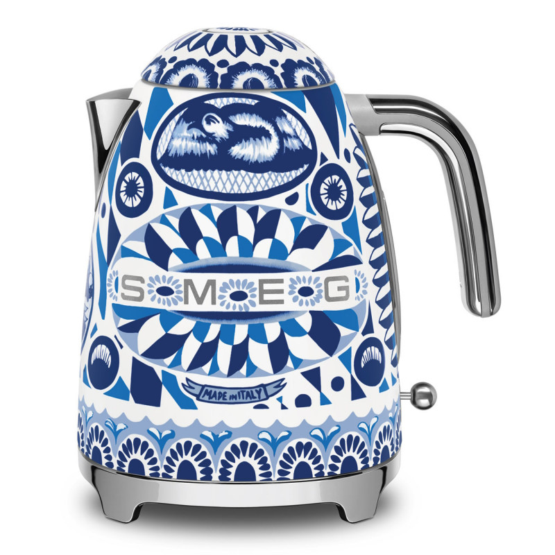 Електрическа кана SMEG Dolce & Gabbana KLF03DGBEU, 2400 W, 1.7 л, 360° основа, Гланцово покритие, Средиземноморско синьо