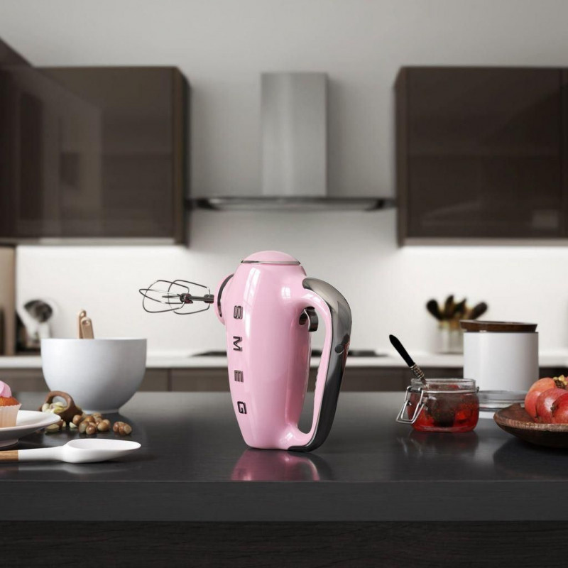 Ръчен миксер SMEG 50's Style HMF01PKEU, 250W, 9 скорости, Турбо, Скрит LED дисплей, Таймер, Аксесоари, Розов