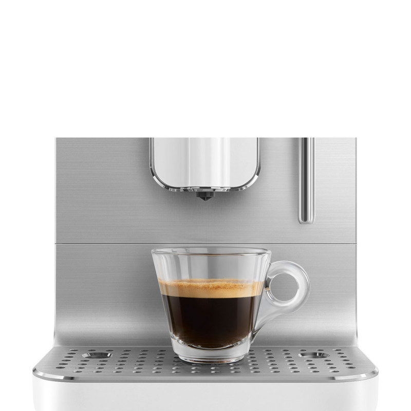 Еспресо машина SMEG Collezione BCC12WHMEU, 1350 W, 19 bar, 1.4 л, 8 функции, Вградена мелачка, Дюза за пара, Бял