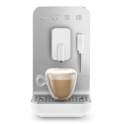 Еспресо машина SMEG Collezione BCC12WHMEU, 1350 W, 19 bar, 1.4 л, 8 функции, Вградена мелачка, Дюза за пара, Бял