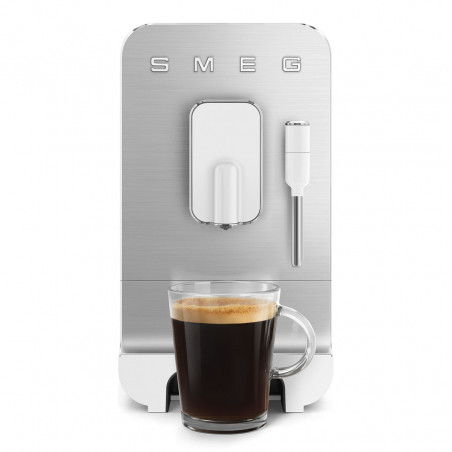 Еспресо машина SMEG Collezione BCC12WHMEU, 1350 W, 19 bar, 1.4 л, 8 функции, Вградена мелачка, Дюза за пара, Бял
