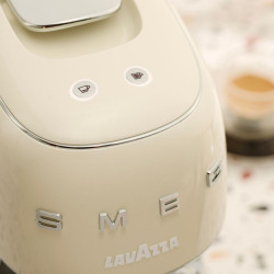Еспресо машина за капсули SMEG Lavazza A Modo Mio LM200, 1250 W, 10 bar, 0.9 л, Бързо загряване, Крема