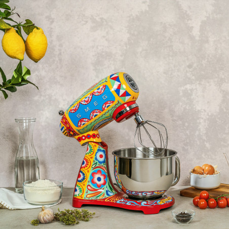 Планетарен миксер SMEG Dolce & Gabbana SMF03DGEU, 800 W, 4.8 л, 10 скорости, Функция за плавен старт, Крачета против хлъзгане, Многоцветен