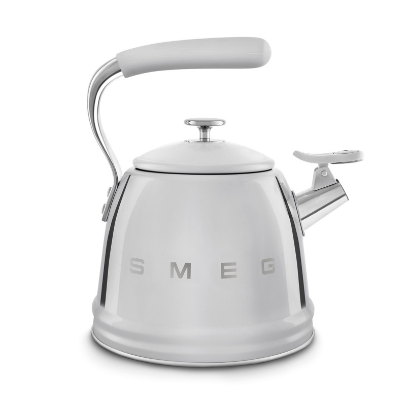 Свирещ чайник Smeg WKF01SS, 2.3 л,Индукция, Ненагряваща се дръжка, Стомана, Сребрист