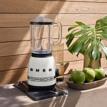 Блендер Smeg Porsche BLF03PCWEU, 800W, 1.5 л, 18000 об/мин, 4 програми, 4 скорости + Пулс, Неръждаема стомана, Бял