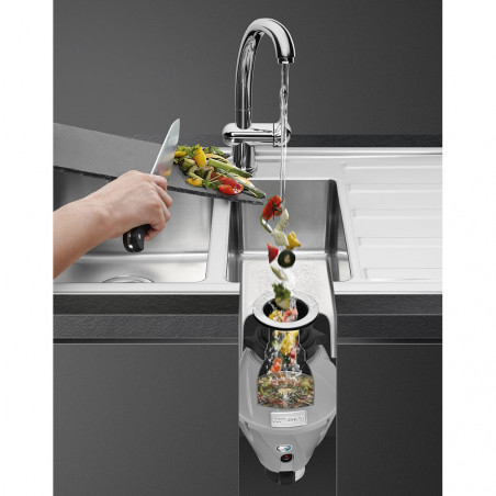 Мелница за хранителни отпадъци/Прасе Smeg KITFD075, 375 W, 0.75 HP, За мивки със сифон 9 см, Антикорозионна защита, Черен/Инокс