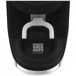Кафемелачка Smeg CGF03BLEU, 150W, 240 г, Система за завъртане и заключване, Ръчна функция, Черен