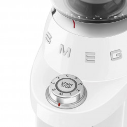 Кафемелачка Smeg CGF03WHEU, 150W, 240 г, Система за завъртане и заключване, Ръчна функция, Бял