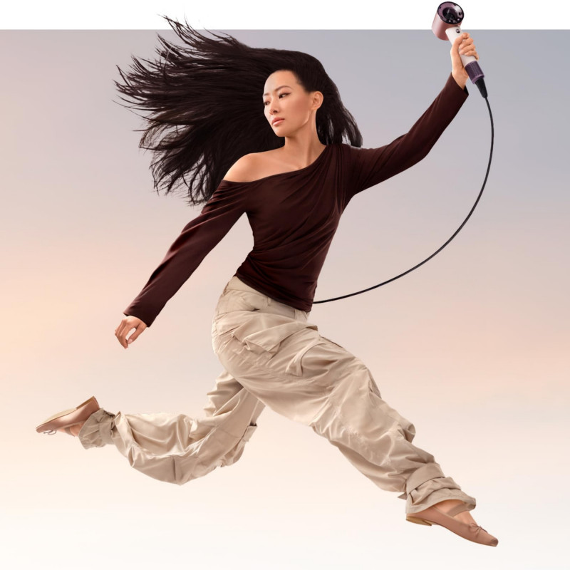 Сешоар Dyson HD19 Travel™ 492457-01, 1220W, 11.6 l/s, 2 скорости, 3 темп, Air Multiplier, Интелигентен контрол на топлината, Керамично розово/розово злато