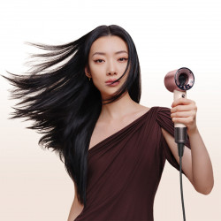 Сешоар Dyson HD19 Travel™ 492457-01, 1220W, 11.6 l/s, 2 скорости, 3 темп, Air Multiplier, Интелигентен контрол на топлината, Керамично розово/розово злато