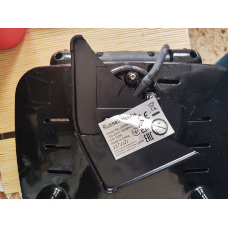 Преоценено: Тостер за сандвичи и гофрети 3в1 Russell Hobbs Fiesta Deep Fill 24540-56, 750W, 3 вида плочи, Черен/инокс