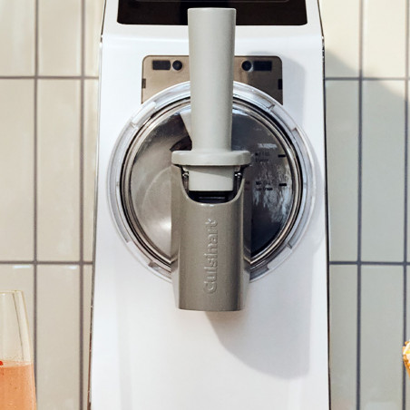 Преоценено: Машина за сладолед 6в1 Cuisinart Frost Fusion Ice Cream & Slushie ICE201E, 170W, 1.6 л, Интелигентно дозиране, Поддържане на темп, Компресор, Бял