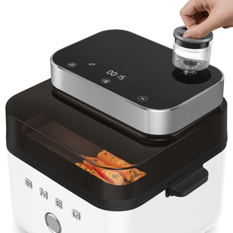 Фритюрник с горещ въздух Smeg Collezione AFC01WHMAU, 1450W, 7.3 л, 40-200°C, 7 програми, Двоен режим, Сензорно управление, Таймер, LED, Бял
